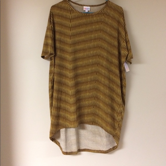 LuLaRoe Tops - LuLaRoe Irma NWT