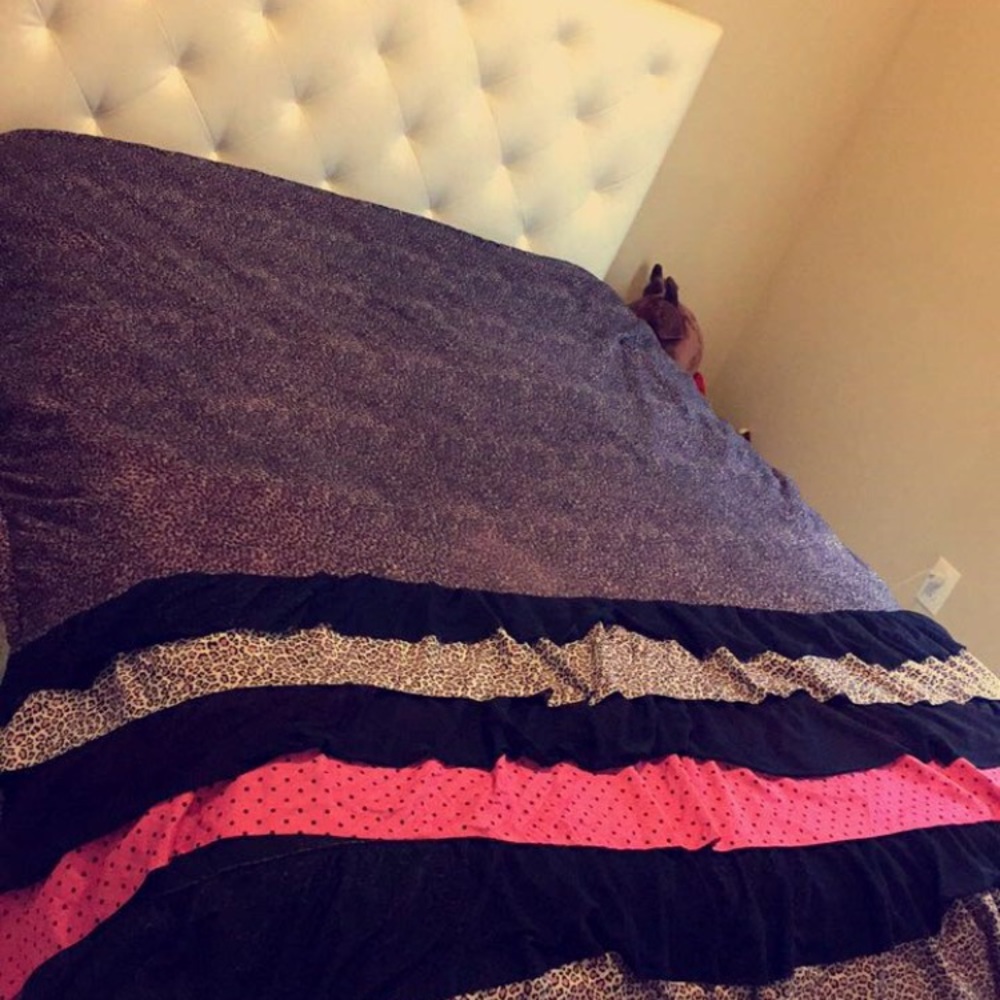 Cheetah comforter