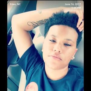 Meet your Posher, Kayla