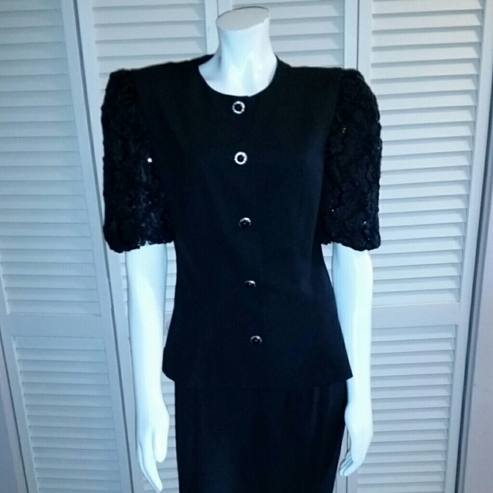 Jessica Howard Skirt Suite Size6 Free Scarf