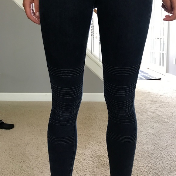 J brand Jeans - Picture 1 of 5