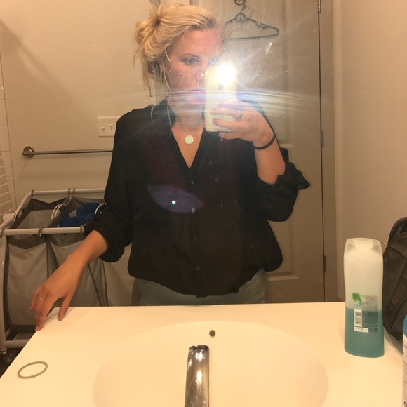 Black top - Picture 2 of 3