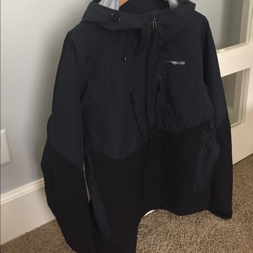 Men's Patagonia jacket size medium