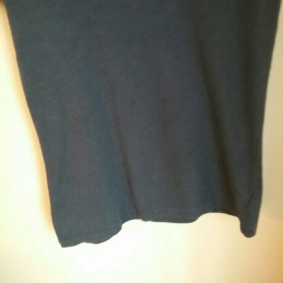 American eagle outfitters v neck womens shirt - Picture 3 of 4