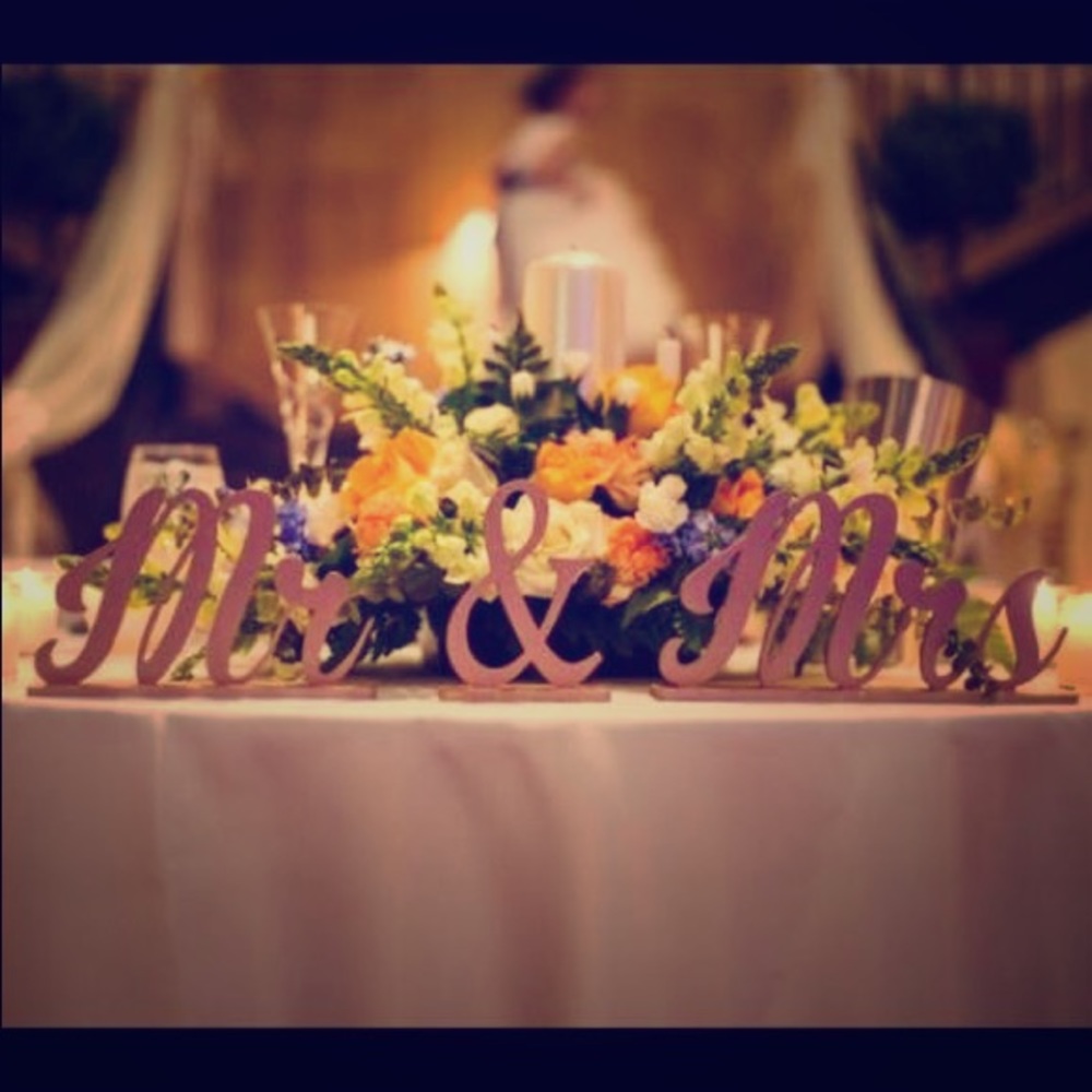 Mr & Mrs Signage