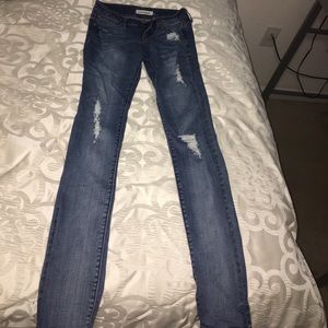 Jeans super cute on