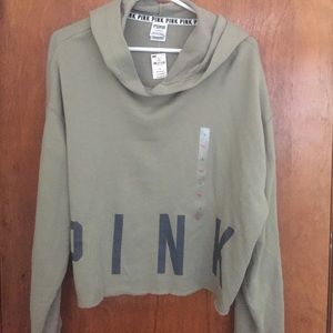 VS PINK CROPPED LACE UP PULLOVER IN OLIVE (LARGE)