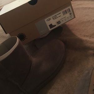 Mini perforated gray Ugg boots