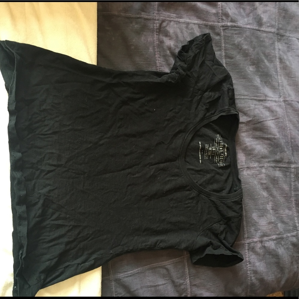 Black tshirt