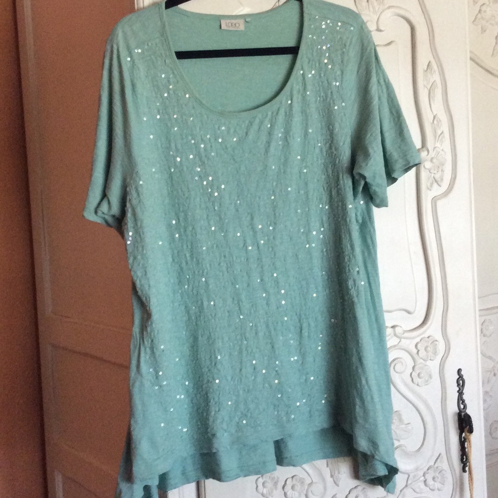 LOGO by Lori Goldstein top