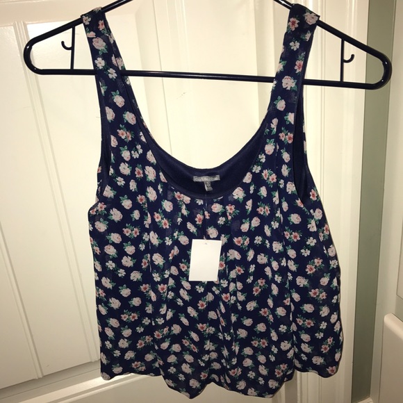 Charlotte Russe Floral Bubble Hem Crop Top - Picture 1 of 2