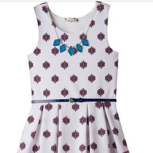 Girl's dress w/necklace size 10