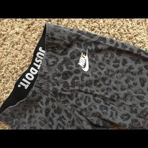 Nike leggings
