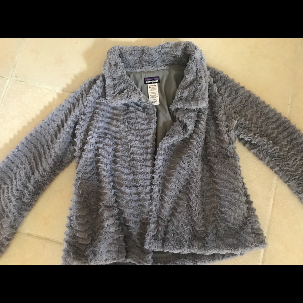 Patagonia fur coat size medium