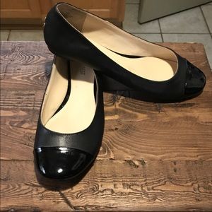 Nine West black flats. Size 8.5