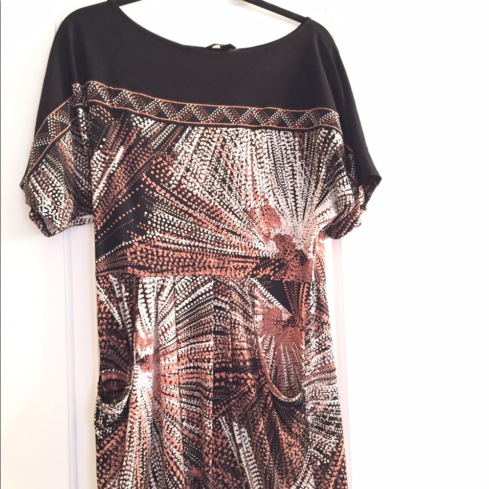BCBG flowy black pattern dress