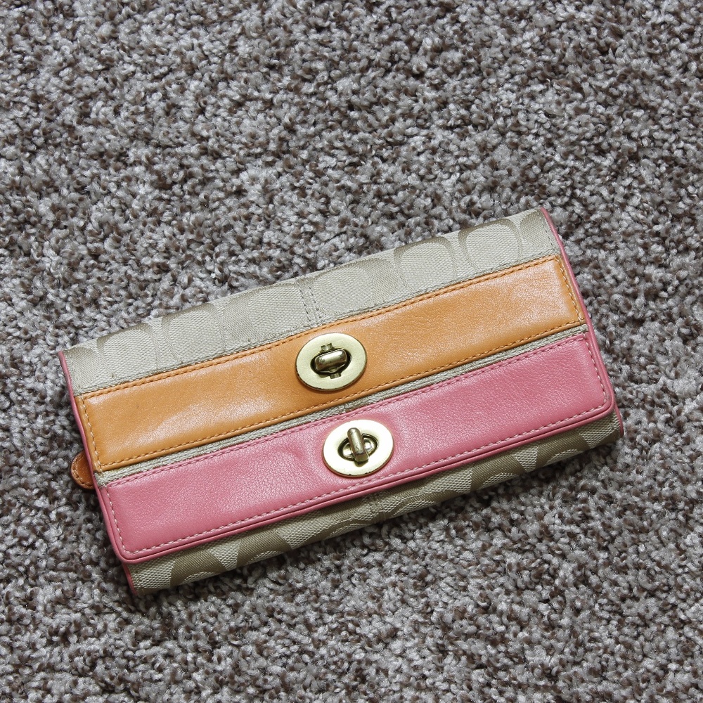 Coach Wallet Signature C pink, orange and tan