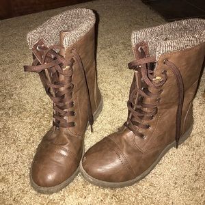 Brown fall combat boots