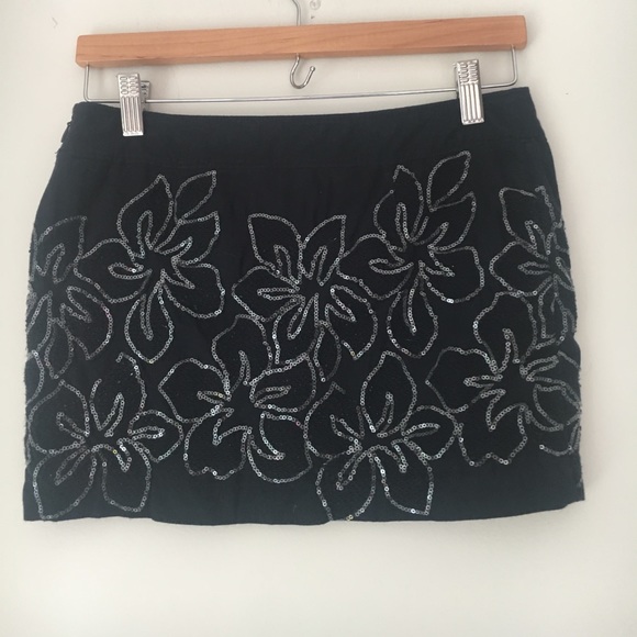 🎀Hollister Navy Blue Flower Sequin Miniskirt - Picture 2 of 4