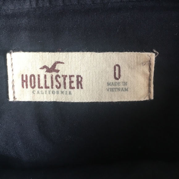 🎀Hollister Navy Blue Flower Sequin Miniskirt - Picture 3 of 4