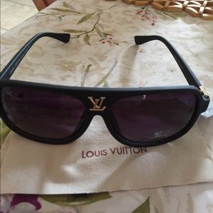 Louis Vuitton authentic sunglasses NWT