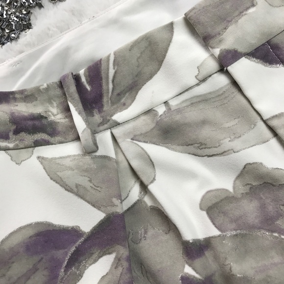 Grey Floral Simply Vera Wang Cute Dressy Shorts - Picture 2 of 4