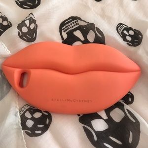 Orange STELLA McCARRTNEY iphnoe 6s case.