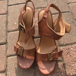 Mission sandals