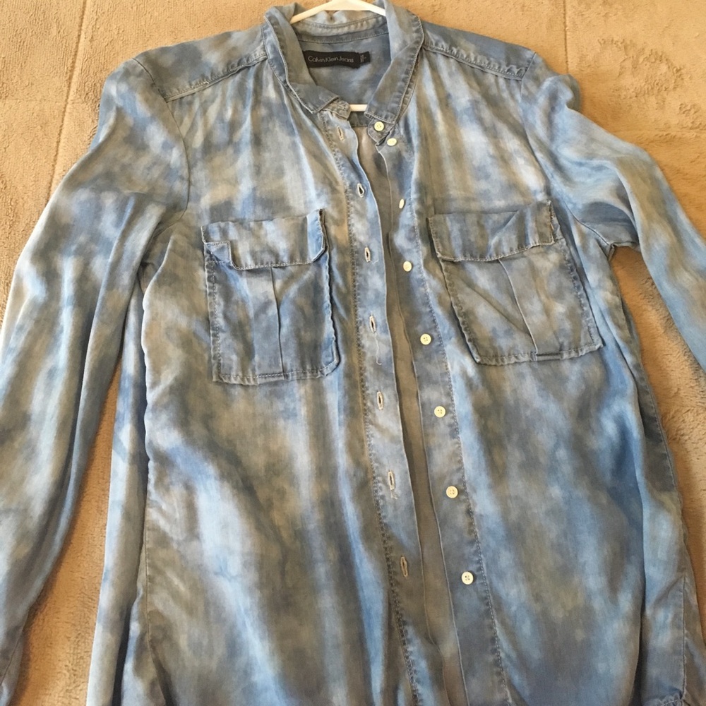 Calvin Klein top FREE with bundle