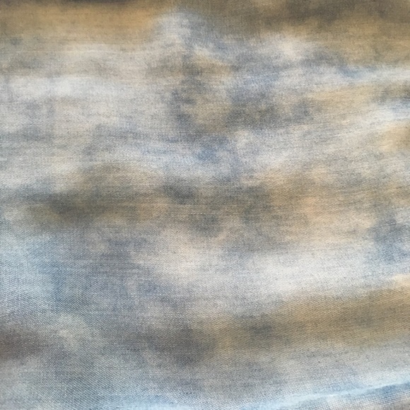 Calvin Klein top FREE with bundle - Picture 3 of 5