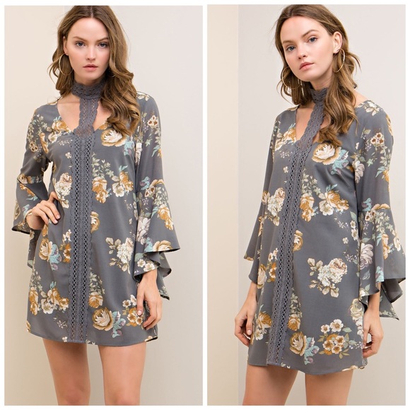 LAST 1! 🌸Stunning Choker Detail Floral Dress! - Picture 2 of 4