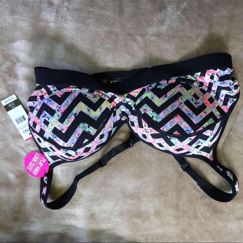 Sports bra