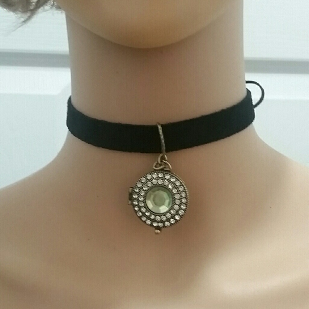 Handcrafted suede leather choker.