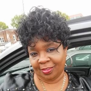 Meet your Posher, Denita