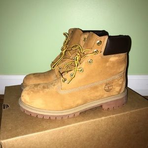 Lightly used Timberlands