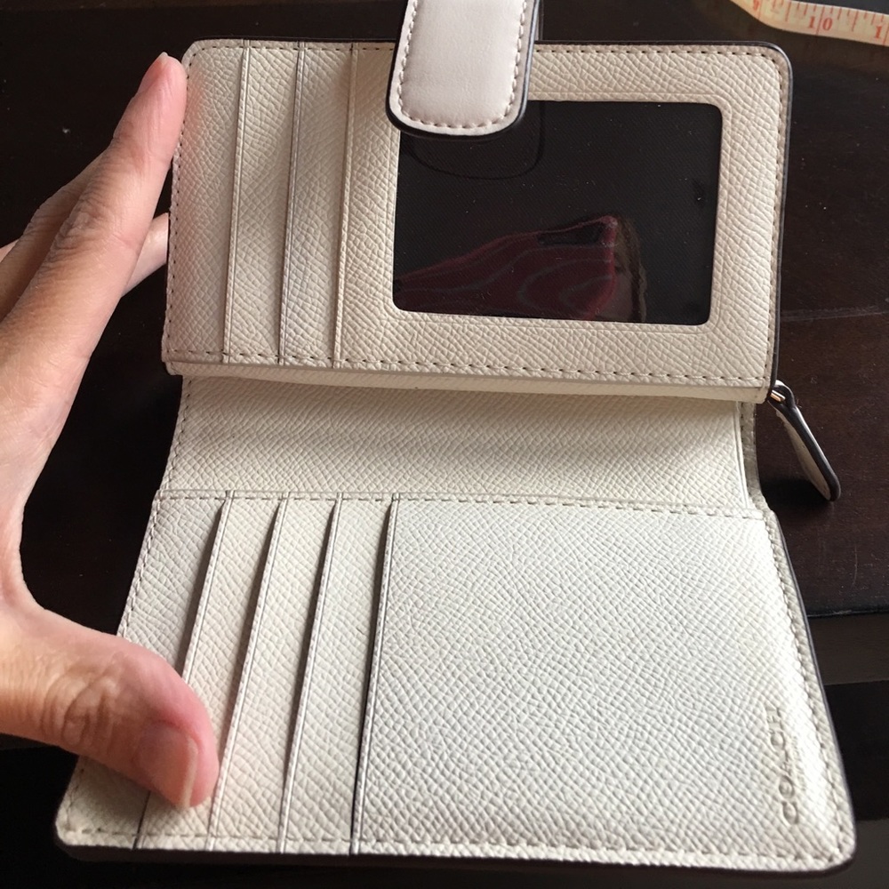 Coach wallet - Picture 2 of 3