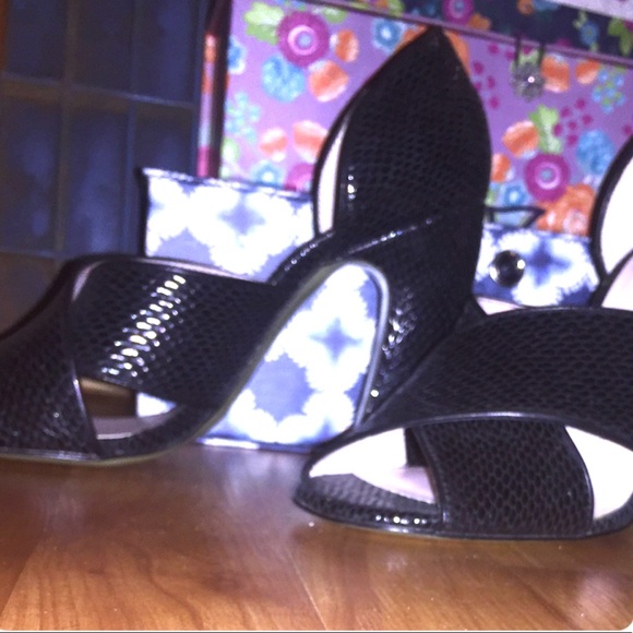 Audrey Brooks reptile heels - Picture 3 of 8