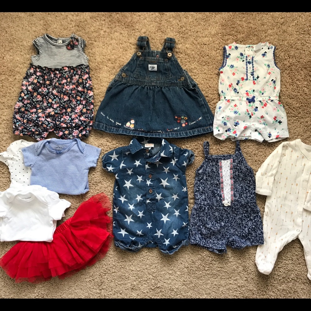 (SOLD) Bundle of Baby Girl Clothes