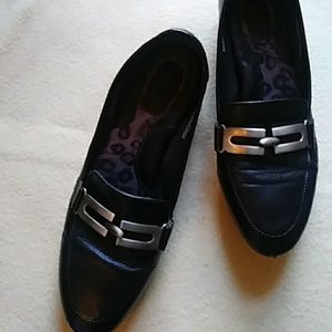 Born black leather loafers - size 7 1/2