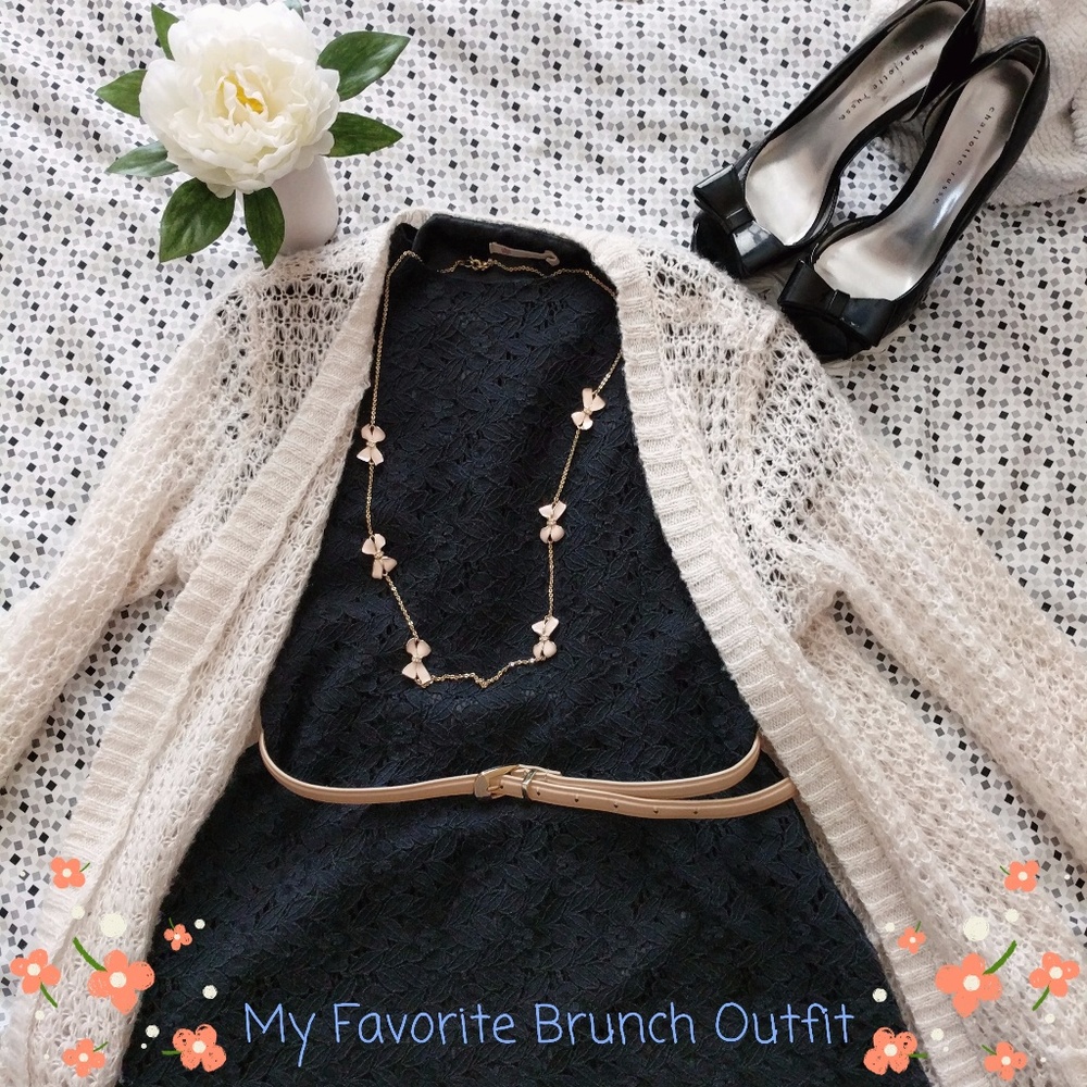 Adorable black lace dress!