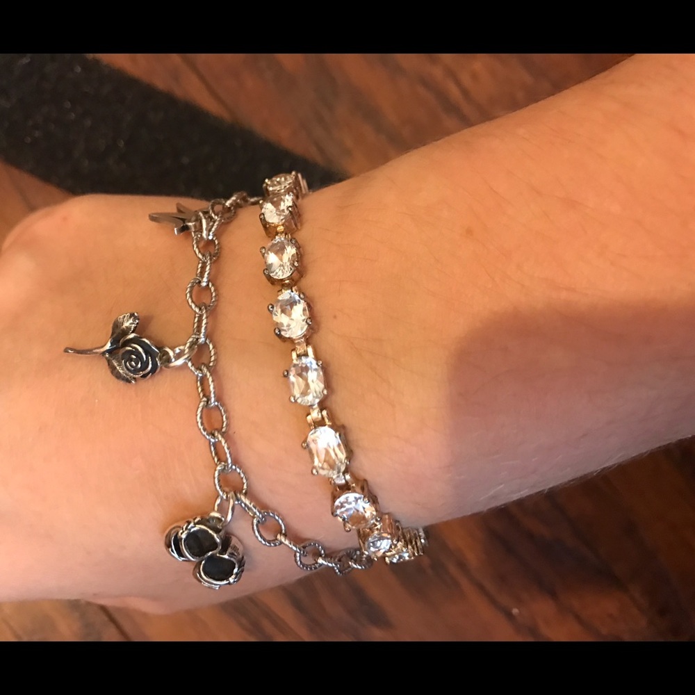 Bracelet //