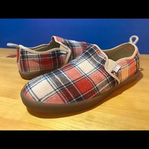 Men's Size 9 Sanuk Slip On Multi-Color Shoes