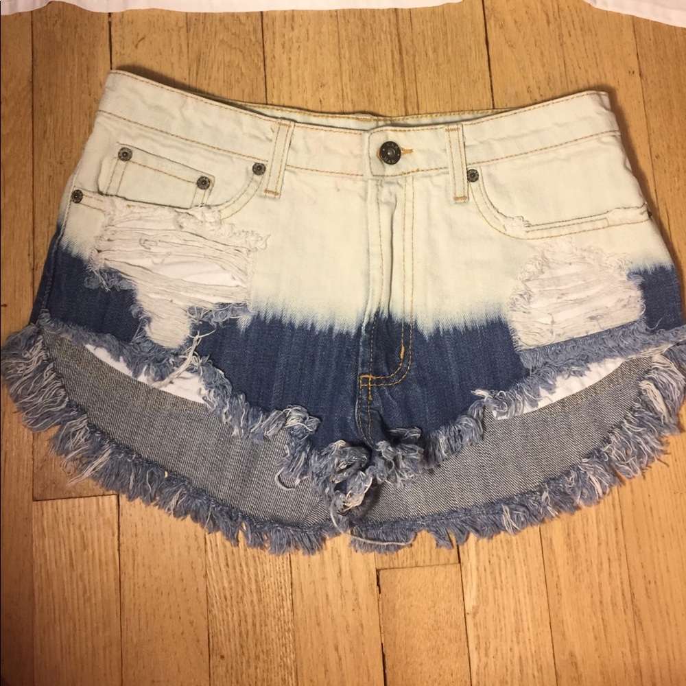 Dip Dye Jean Shorts (dolphin cut)