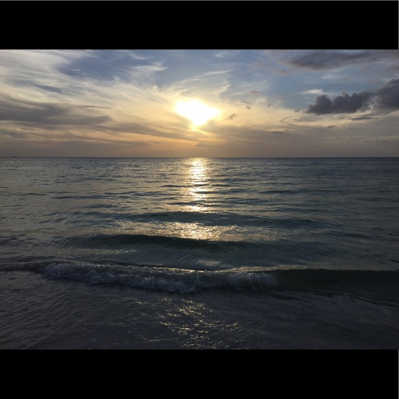 Meet your Posher, Steph - Picture 1 of 1