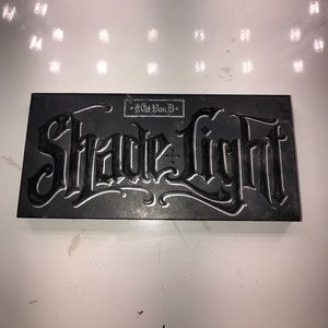 Kat Von D shade + light contour