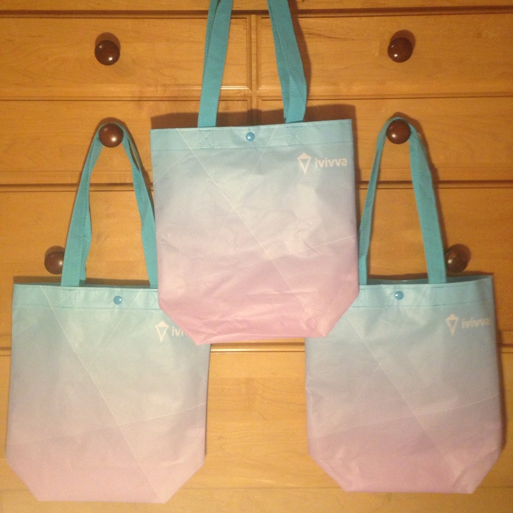 3 ivivva bags