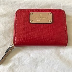*Well-Kept* Kate Spade Wallet