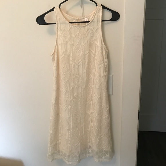 CREAM DRESS - Picture 1 of 3