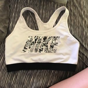 nike sports bra