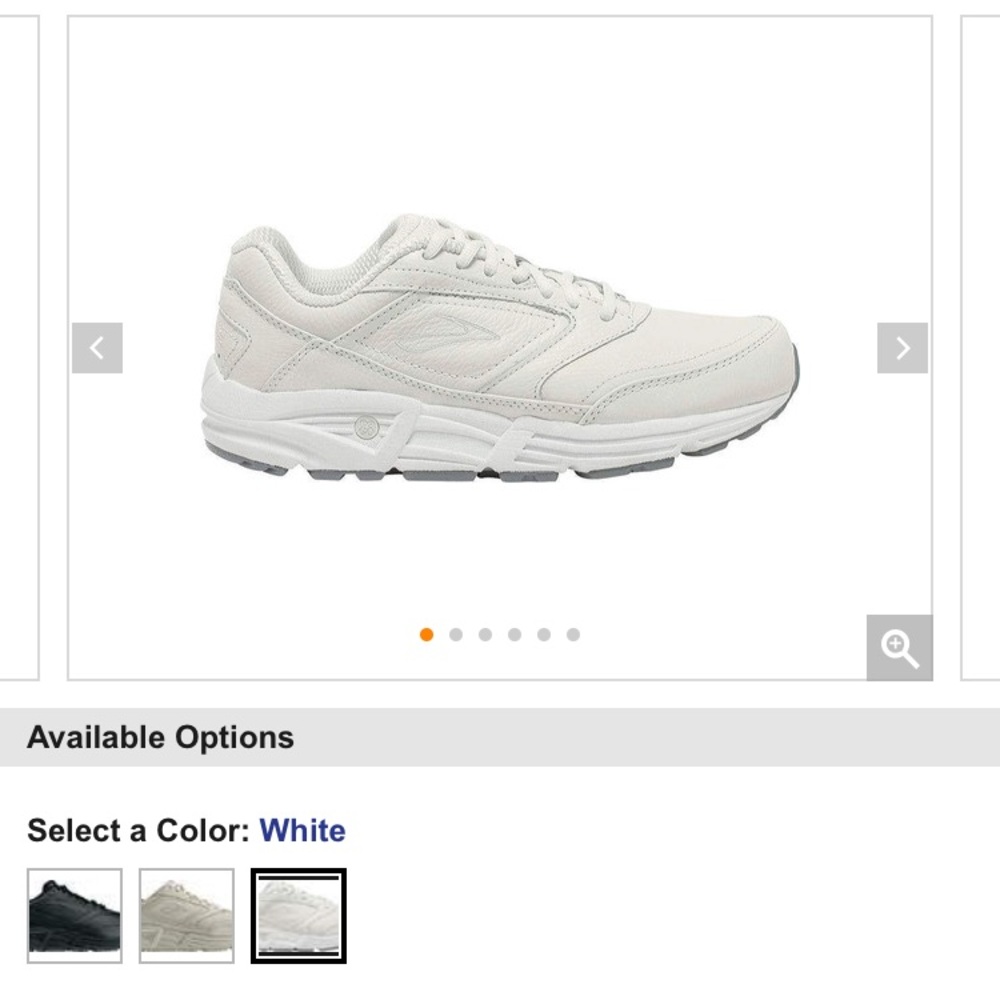 Brooks addiction walking size 11